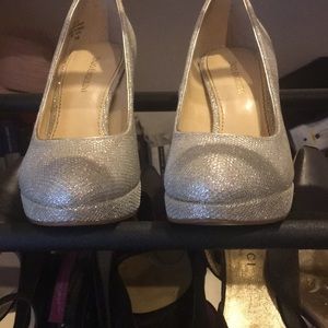 Heels with small platform - halo like in color